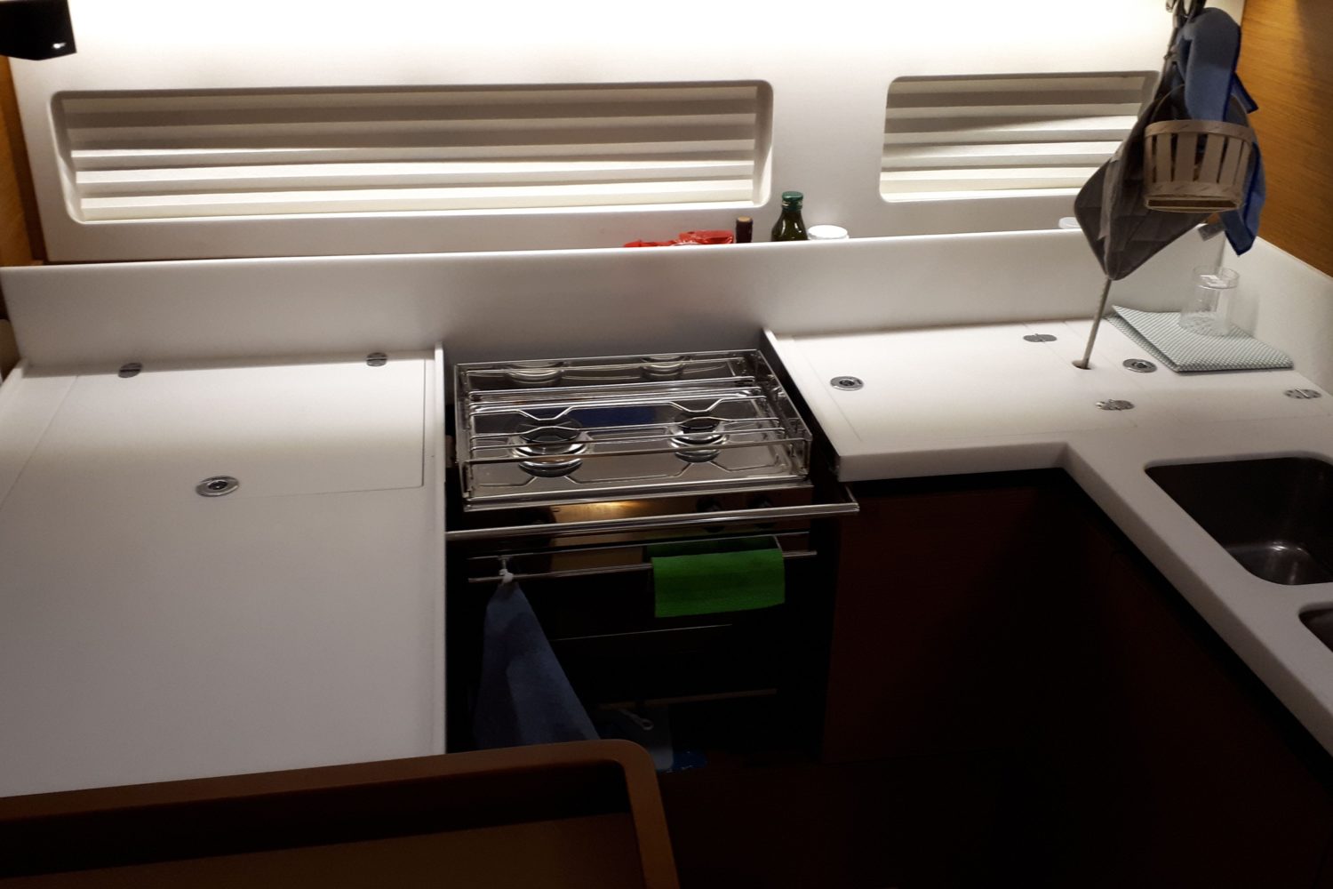 cucina attrezzata cesto-min