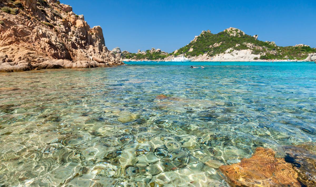 la_maddalena_spargi_cala_corsara DA VICINO