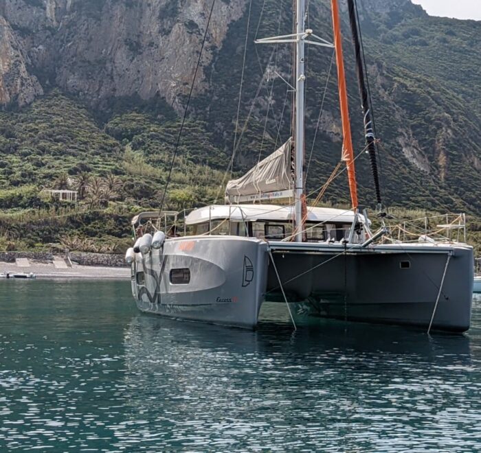 EXCESS 11 DA PRUA E LATO DX SVASATO